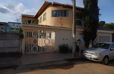 Apartamento com 3 quartos para alugar na Rua Alameda Dos Jacarandás, 345, Recanto dos Colibris, Conselheiro Lafaiete