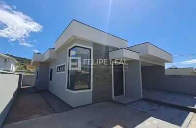 Casa com amplo terreno em são sebastiao  -  palhoça