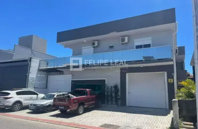Prédio a venda com 4 apartamentos  -  florianópolis