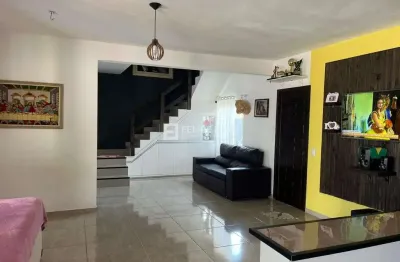Casa com 3 quartos à venda na Rua Aderbal Ramos da Silva, 95, Pinheira, Palhoça