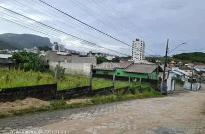 Terreno à venda na Rua Carlos Schutz, 129, Pagani, Palhoça