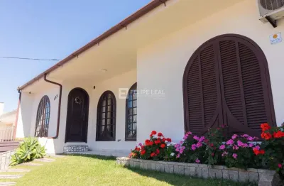 Casa com 3 quartos à venda na Rua Moura, 688, Barreiros, São José