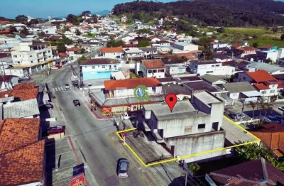 Prédio comercial e residencial em fazenda santo antônio