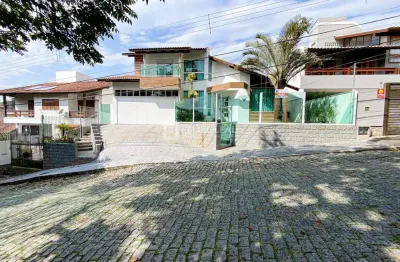 Casa com 4 quartos à venda na Rua Eduardo Nader, 159, Bom Abrigo, Florianópolis