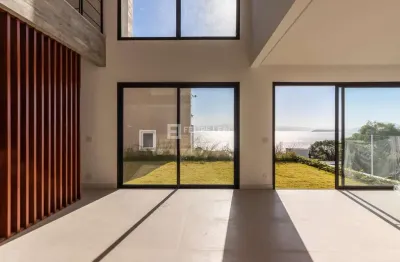 Casa com 3 quartos à venda na Estrada Haroldo Soares Glavan, 4940, Cacupé, Florianópolis