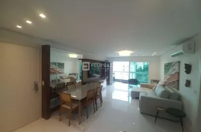 Apartamento em agronômica com 3 suítes e 3 vagas de garagens   -  florianópolis