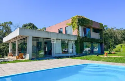 Casa de campo em linha terceira  -  rancho queimado