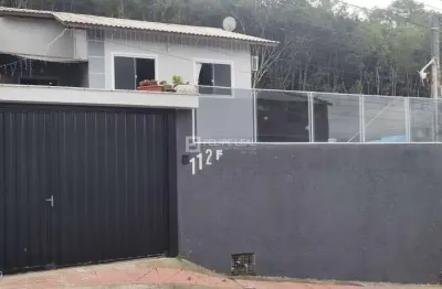 Casa com 3 quartos à venda na Rua Celésio Michels, 112, Forquilhas, São José
