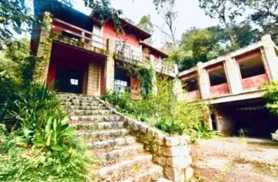 Casa com 4 quartos à venda na Rua Florisbelo Silva, 176, Sambaqui, Florianópolis