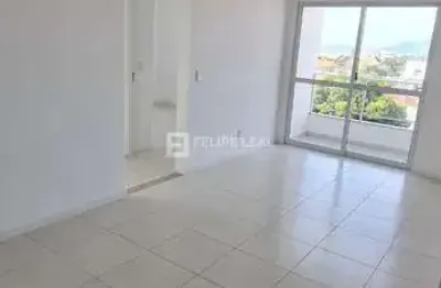 Apartamento de 02 dormitórios a 300 metros do mar, sacada , elevadorem barra do aririu  -  palhoça