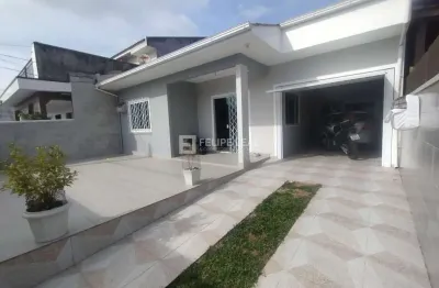 Casa com 3 quartos à venda na Rua Setúbal, Forquilhas, São José