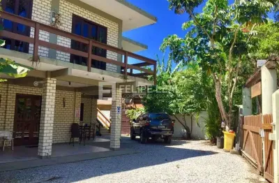 Casa comercial à venda na Rua Cubatá, 100, Guarda do Imbau, Palhoça