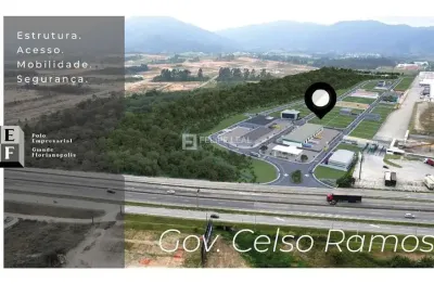 Área em areias de baixo - governador celso ramos, sc por 914200