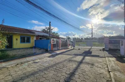 Casa geminada em nossa senhora de lourdes  -  santo amaro da imperatriz