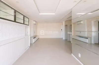 Apartamento com 3 quartos para alugar na Rua Orlando Odilio Koerich, 308, Jardim Atlântico, Florianópolis