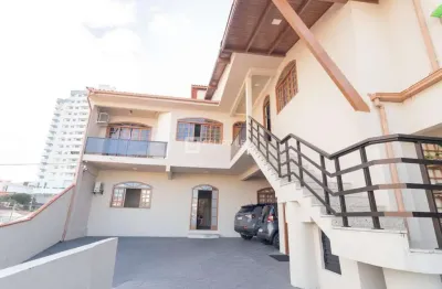 Casa com 5 quartos à venda na Rua Moura, 1066, Barreiros, São José