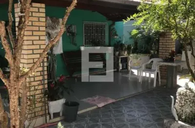 Casa com 3 quartos à venda na Rua São Francisco do Sul, 1753, Areias, São José