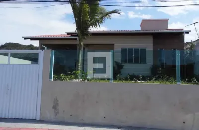 Casa com 3 quartos à venda na Rua João de Barro, 57, Serraria, São José