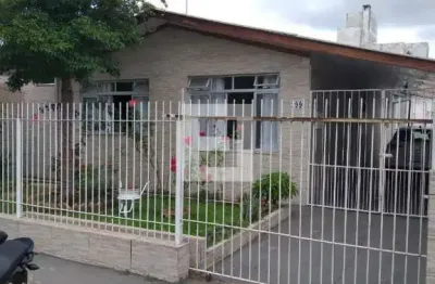 Casa com 3 quartos à venda na Rua Claudionor Régis, 299, Forquilhinhas, São José