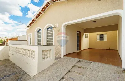 Re/max vende casa  em campinas, sp. são 2 casas pelo valor de uma, r$645.000,00