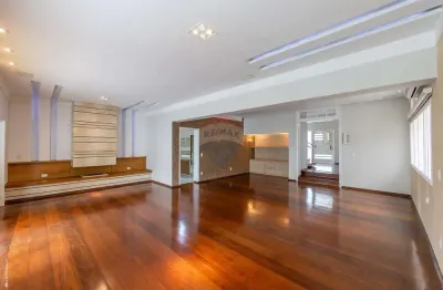 Re/max vende casa em condomínio, 5 quartos, 3 suítes, 8 vagas, 470m² - r$2.450.000 condomínio triângulo, barão geraldo, campinas/sp