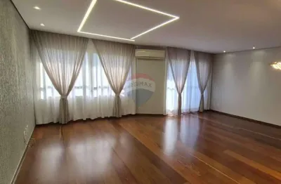 Re/max aluga apartamento 139 m², com 4 quartos (1 suíte), 3 banheiros, 2 vagas cobertas e varanda, no ed. ana karolina, no parque taquaral, campinas.
