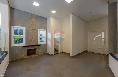 Re/max vende luxuosa casa em condomínio-  vinhedo: 5 suítes, piscina, lazer.