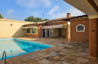 Re/max aluga casa na estância marambaia, por r$8500,00 + taxas