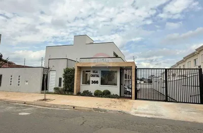 Re/max aluga casa em  condomínio fechado na chácara primavera- r$ 5.400,00