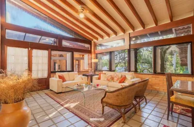 Re/max vende casa no condomínio jardim botânico, 3 suítes (sendo uma térrea), com 362m2, por r$ 2.480.000,00 – sousas, campinas.