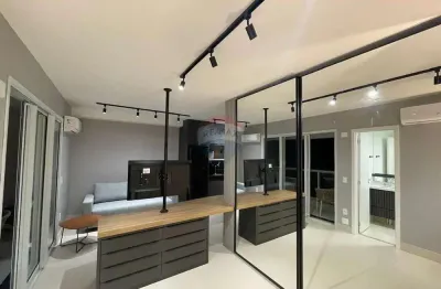 Re/max aluga studio mobiliado mandarim guanabara 41m2- r$ 4.000,00