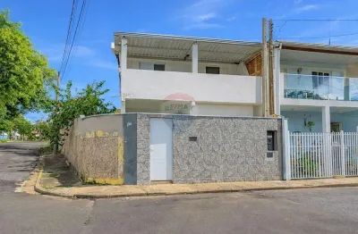RE/MAX vende  | Casa 4 Quartos 117m2 (1 suíte)  | R$479.900,00   | Vila Iapi  |  Campinas/SP
