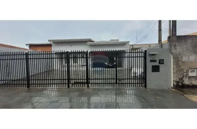 REMAX/Casa Reformada, Jardim Nova Europa, Campinas  Alugue!