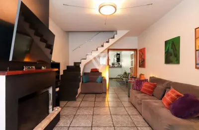 Sobrado de alto padrão em perdizes com 200 m², 2 suítes e 3 vagas