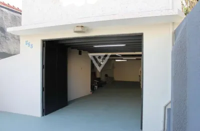 Casa reformada e versátil com 6 quartos e 6 vagas – espaço e conforto em localização estratégica!