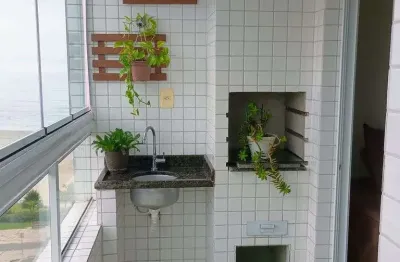 Apto frente mar com 2 dorm sendo 1 suíte, 2 banh, 1 vaga, var gourmet, lazer