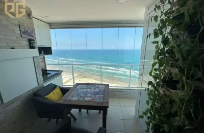 Apto pé areia com 2 dorm sendo 1 suíte, 1 vaga, var gourmet, lazer completo