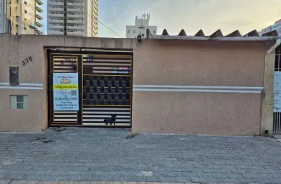 Casa geminada, 2 dorms, 1 suíte, 2 vagas, 80m² área útil, guilhermina