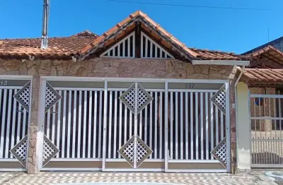 Casa geminada, 3 dorm, 1 suite, piscina, churrasqueira, 2 vagas, 5x33m, caiçara.