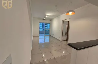 Apto 400m praia com 2 suítes, 1 lavabo, 2 vagas, var. gourmet, vista mar, lazer.