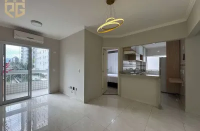 Apto 3 dorms, 2 suítes, 1 vaga, 82,25m², 400 metros da praia, canto do forte