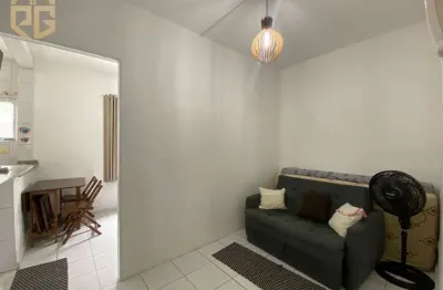 Kitnete, 1 vaga, 1 banheiro, 30m², 170m da praia, mobiliado, boqueirão