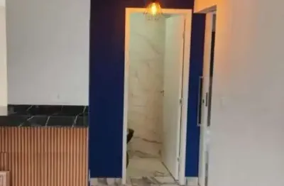 Apto 680m praia com 1 suíte, 1 lavabo, 1 vaga. prédio escada. reformado!