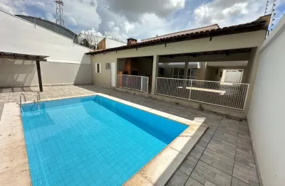 Casa com 4 quartos para alugar na Rua Alessandria, 20, Jardim Itália, Cuiabá