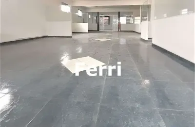 Imóvel comercial no cambuci com 704 m²- 3 lajes - entrada para caminhões.