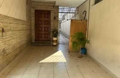 Casa com 4 quartos à venda na Rua Laurindo Rabelo, 555, Jardim da Glória, São Paulo