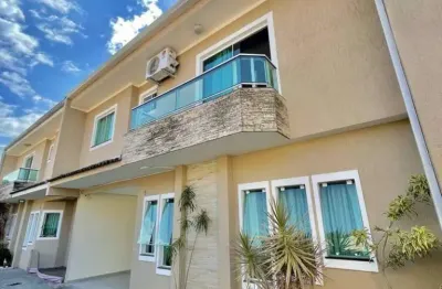 Casa com 3 quartos à venda na rua felício zibarth, 61, uberaba, curitiba, 130 m2 por r$ 559.000