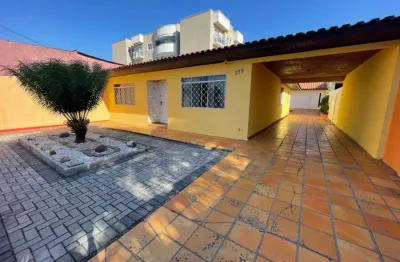 Casa com 3 quartos à venda na rua sezinando martinato da cruz, 372, afonso pena, são josé dos pinhais, 176 m2 por r$ 750.000