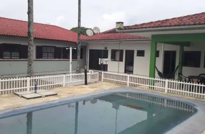 Casa com 6 quartos à venda na rua 8, 581, centro, são francisco do sul por r$ 1.180.000