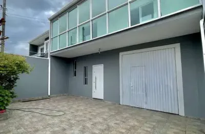 Casa com 4 quartos à venda na rua francisco toczek, 961, afonso pena, são josé dos pinhais por r$ 650.000